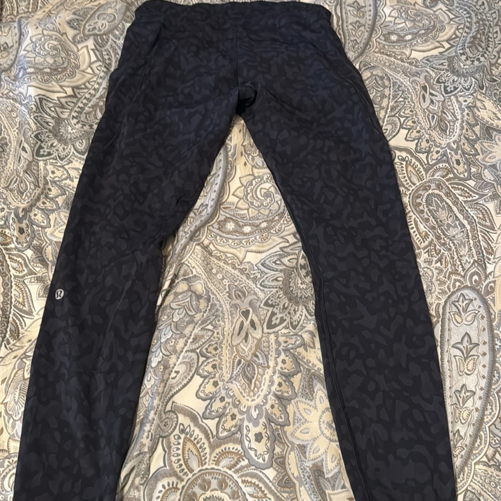 Lululemon Fast and Free Running Tight - Picture 2 of 4